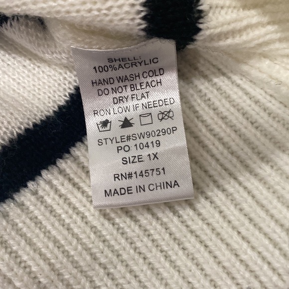 Fantastic Fawn Fuzzy Leopard sweater animal print - Picture 6 of 6